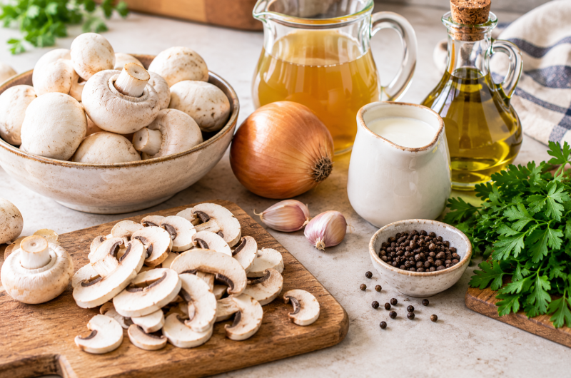Crema de champiñones casera: receta fácil, cremosa y deliciosa