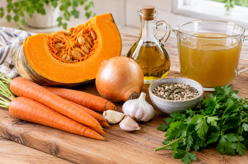Crema de calabaza y zanahoria casera: una receta fácil, suave y llena de sabor