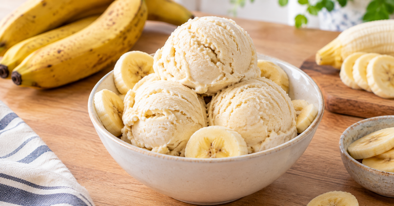 Helado de plátano y yogur sin azúcar añadido